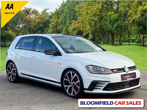 Volkswagen Golf Hatchback, Petrol, 2016, White