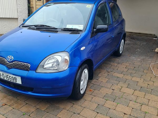Toyota Yaris Hatchback, Petrol, 2002, Blue