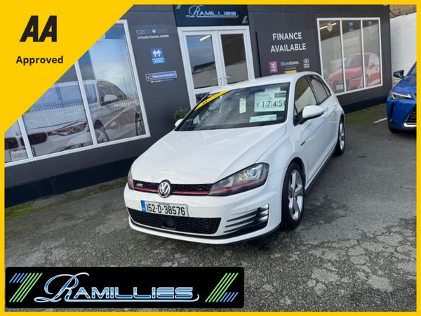 Volkswagen Golf Hatchback, Petrol, 2015, White