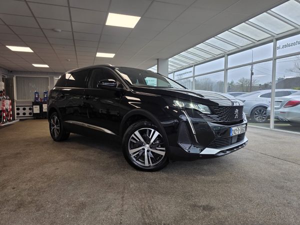 Peugeot 5008 MPV, Diesel, 2024, Black