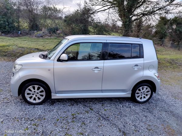Daihatsu Materia Hatchback, Petrol, 2008, Silver