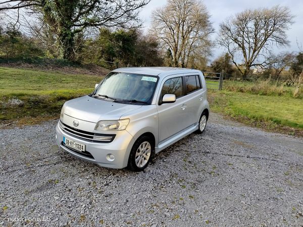 Daihatsu Materia Hatchback, Petrol, 2008, Silver