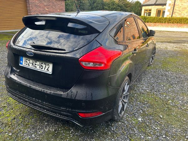 Ford Focus Hatchback, Diesel, 2015, Black