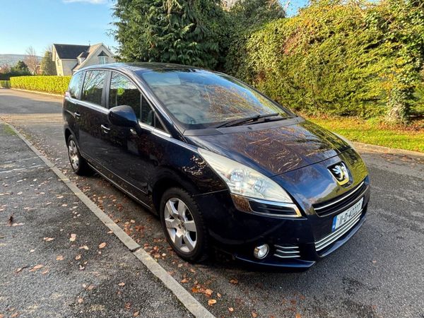 Peugeot 5008 MPV, Diesel, 2011, Blue