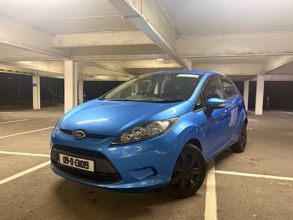 Ford Fiesta Hatchback, Diesel, 2009, Blue