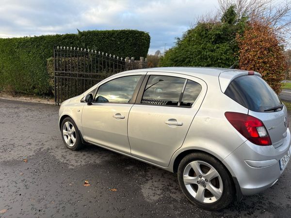 Vauxhall Corsa Hatchback, Petrol, 2013, Silver
