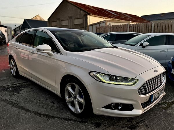 Ford Mondeo Hatchback, Diesel, 2016, White