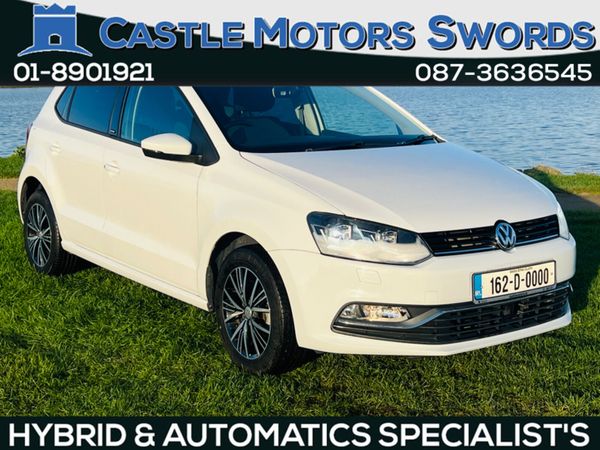 Volkswagen Polo Hatchback, Petrol, 2016, White
