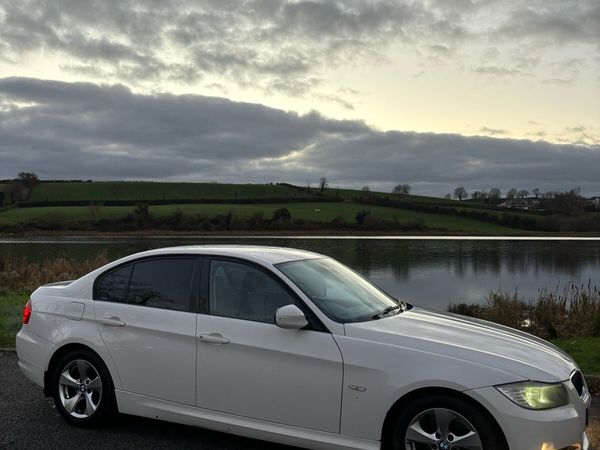 BMW 3-Series Saloon, Diesel, 2011, White