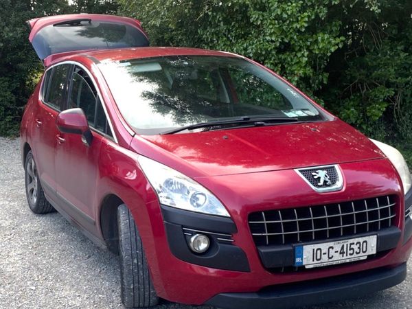 Peugeot 3008 MPV, Diesel, 2010, Red