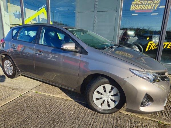 Toyota Auris MPV, Petrol, 2014, Bronze