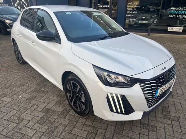 Peugeot 208 , Petrol Hybrid, 2026, Blue