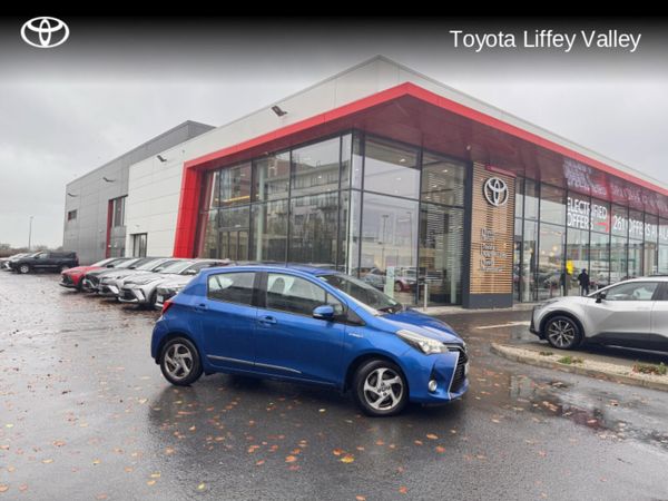 Toyota Yaris Hatchback, Petrol Hybrid, 2017, Blue