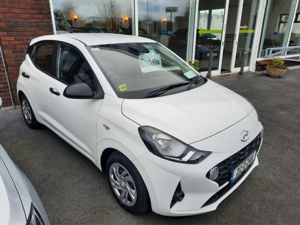 Hyundai i10 Hatchback, Petrol, 2021, White