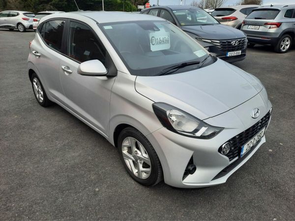 Hyundai i10 Hatchback, Petrol, 2021, Grey
