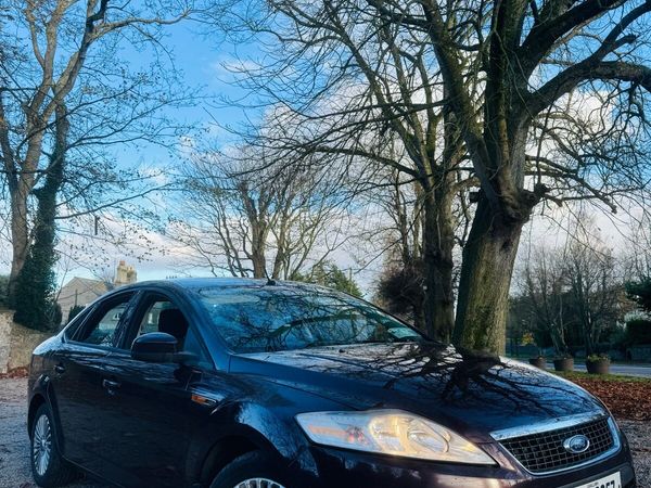 Ford Mondeo Saloon, Diesel, 2008, Red