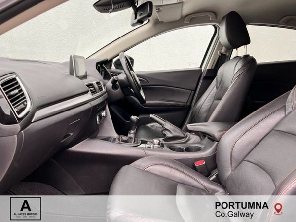 Mazda Mazda3 Hatchback, Diesel, 2015, White