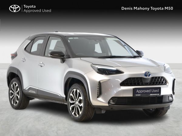 Toyota Yaris Cross SUV, Petrol Hybrid, 2024, Silver