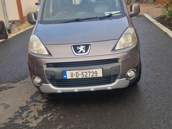 Peugeot Partner Tepee MPV, Diesel, 2011, Grey