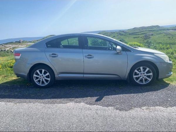 Toyota Avensis Saloon, Diesel, 2011, Grey