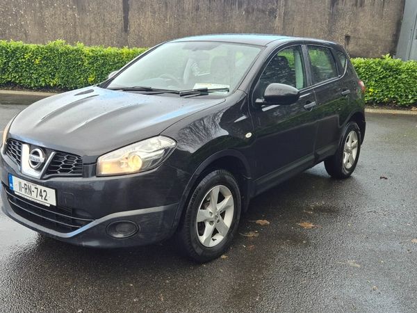 Nissan Qashqai Hatchback, Diesel, 2011, Black
