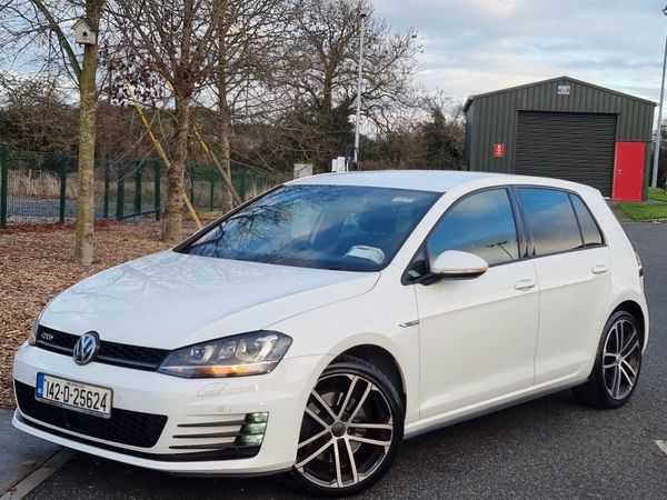 Volkswagen Golf Hatchback, Diesel, 2014, White