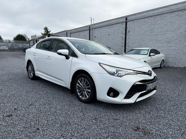 Toyota Avensis Saloon, Diesel, 2016, White