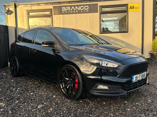 Ford Focus Hatchback, Diesel, 2016, Black