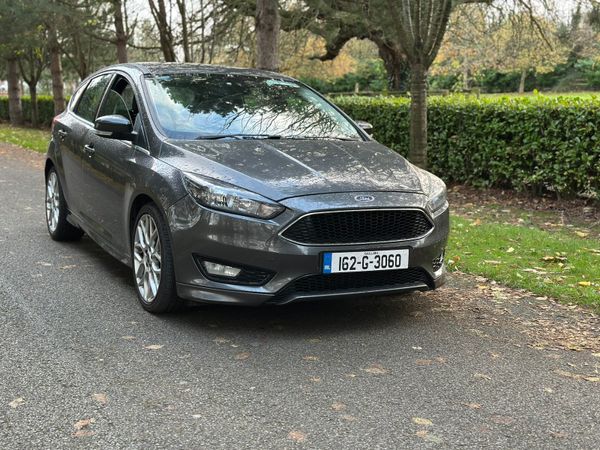 Ford Focus Hatchback, Petrol, 2016, Grey