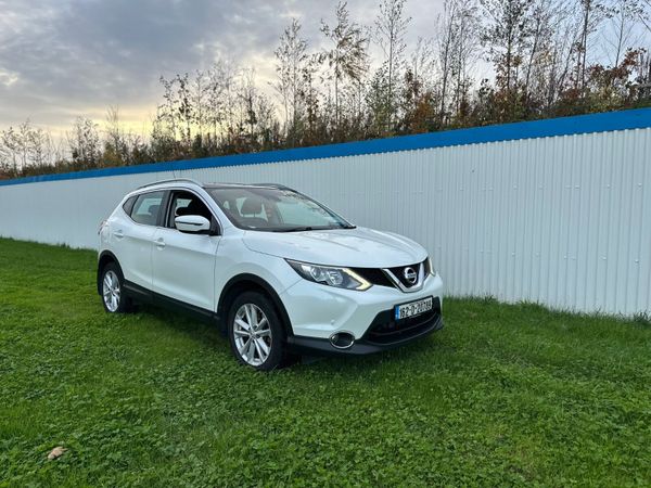 Nissan Qashqai Hatchback, Petrol, 2016, White