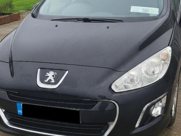 Peugeot 308 Hatchback, Diesel, 2012, Black