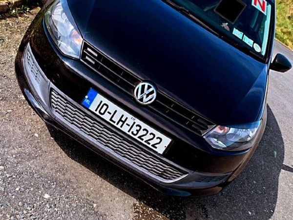 Volkswagen Polo Hatchback, Petrol, 2010, Black