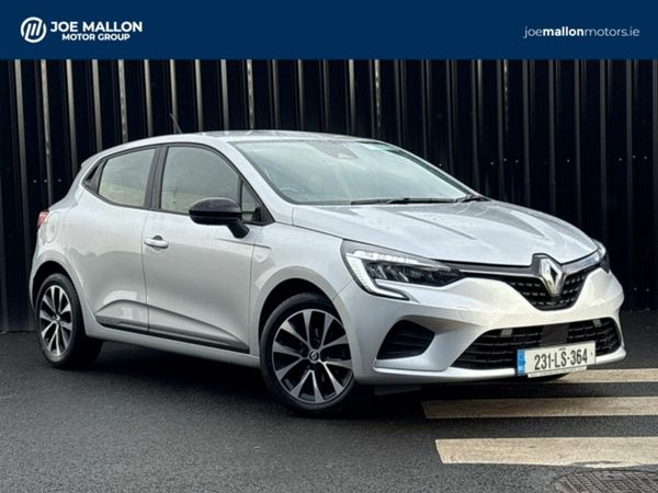 Renault Clio Hatchback, Petrol, 2023, Grey