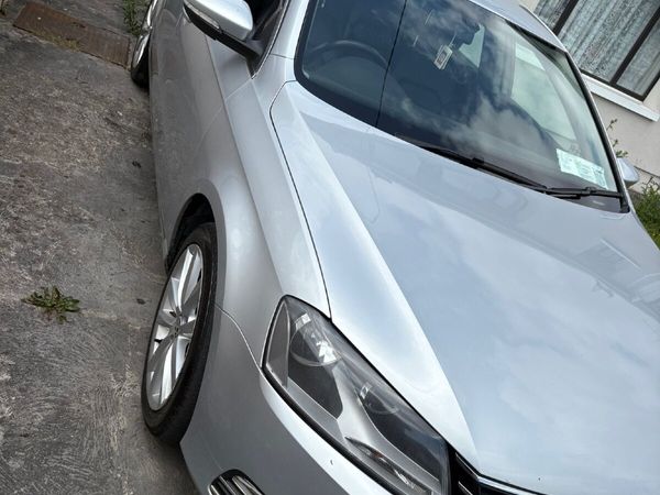 Volkswagen Passat Saloon, Diesel, 2014, Silver