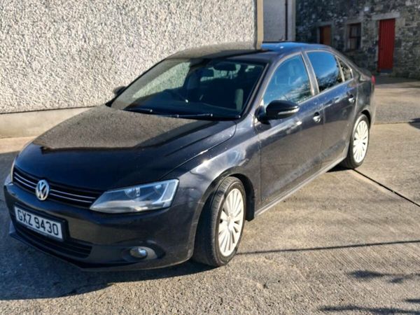 Volkswagen Jetta Saloon, Diesel, 2011, Black