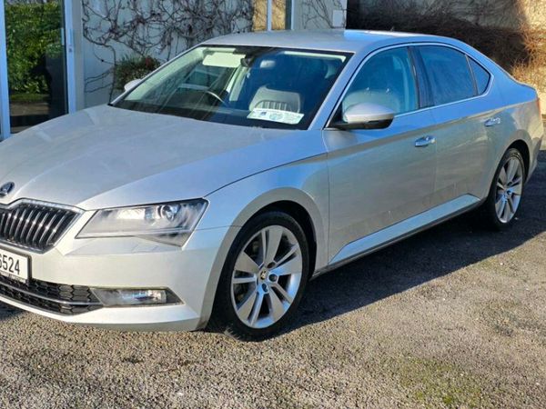 Skoda Superb Hatchback, Diesel, 2018, Silver
