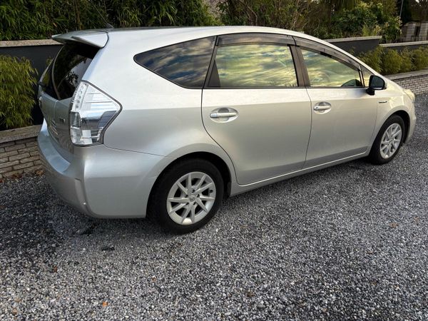 Toyota Prius MPV, Petrol Hybrid, 2013, Silver