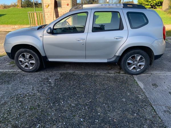 Dacia Duster SUV, Diesel, 2015, Silver