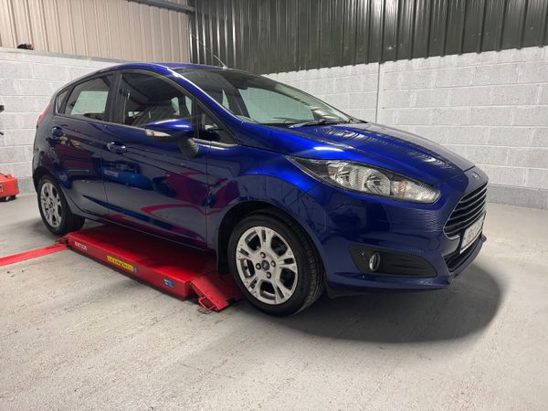Ford Fiesta Hatchback, Petrol, 2015, Blue