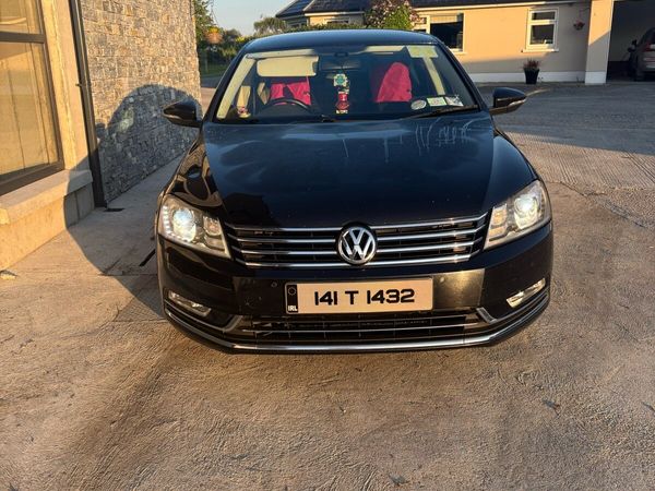Volkswagen Passat Saloon, Diesel, 2014, Black