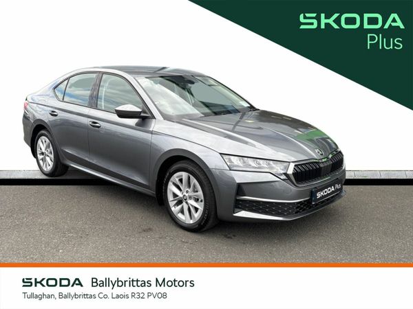 Skoda Octavia Saloon, Petrol, 2025, Grey