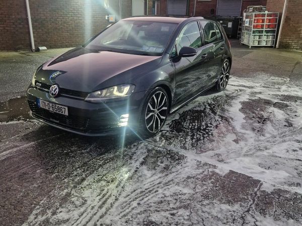 Volkswagen Golf Hatchback, Diesel, 2017, Grey