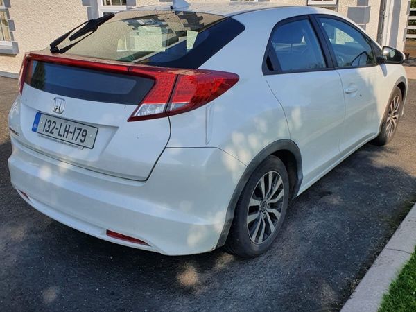 Honda Civic Hatchback, Diesel, 2013, White
