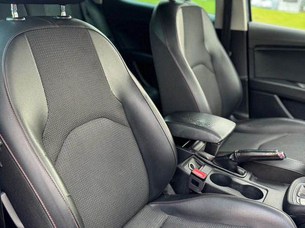 SEAT Leon Hatchback, Diesel, 2016, Grey