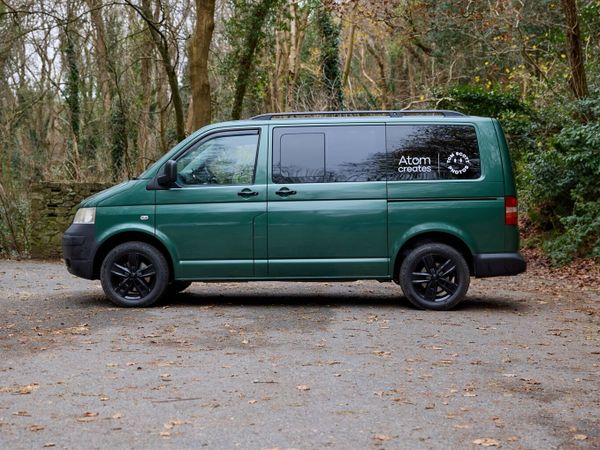 Volkswagen Shuttle MPV, Diesel, 2006, Red