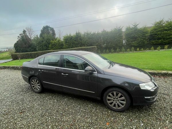 Volkswagen Passat Saloon, Petrol, 2008, Brown