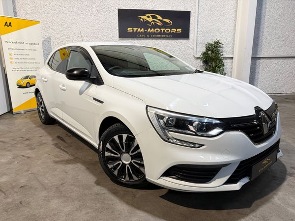 Renault Megane Hatchback, Diesel, 2018, White