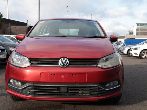 Volkswagen Polo Hatchback, Petrol, 2014, Red