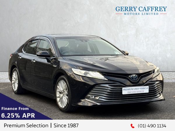 Toyota Camry Saloon, Petrol, 2019, Black