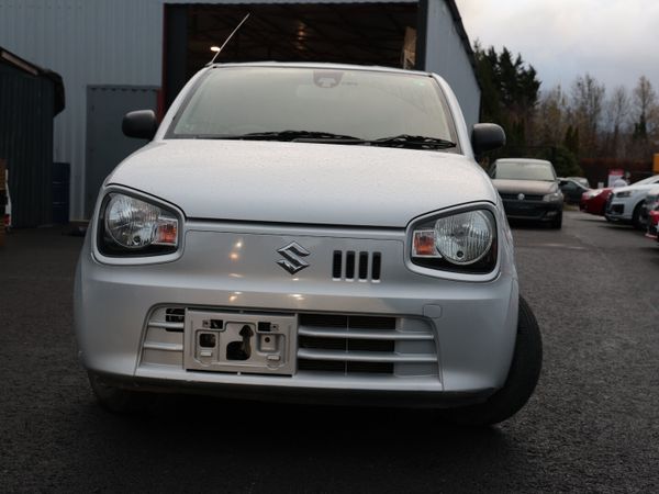 Suzuki Alto Hatchback, Petrol, 2018, White